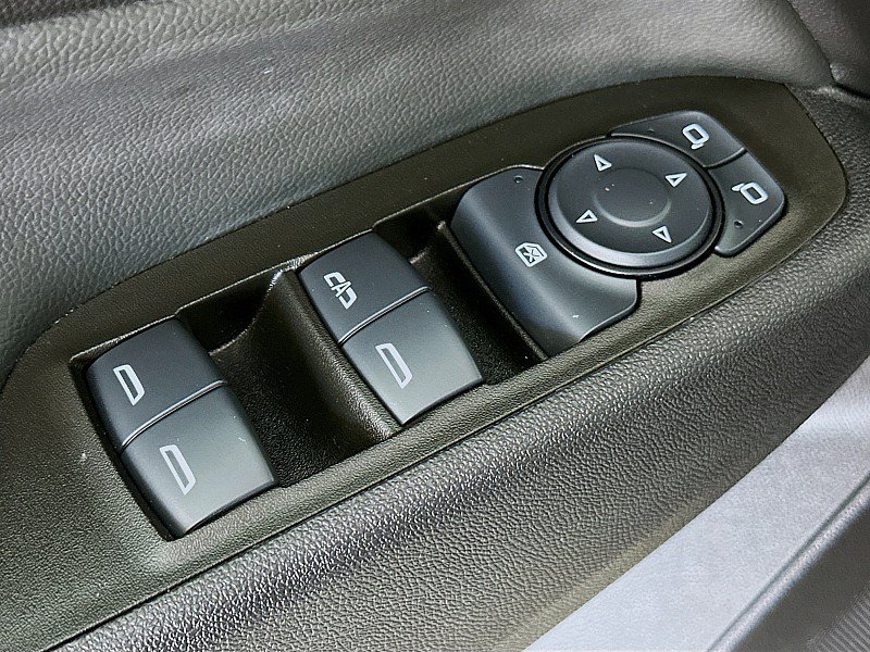 Used 2024 Chevrolet Equinox LT FWD image 18