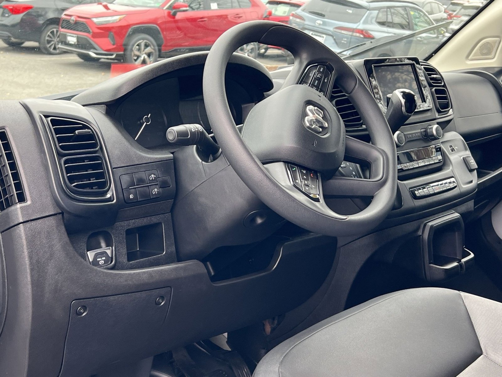 Used 2024 RAM ProMaster 2500 w/ Convenience Group image 14