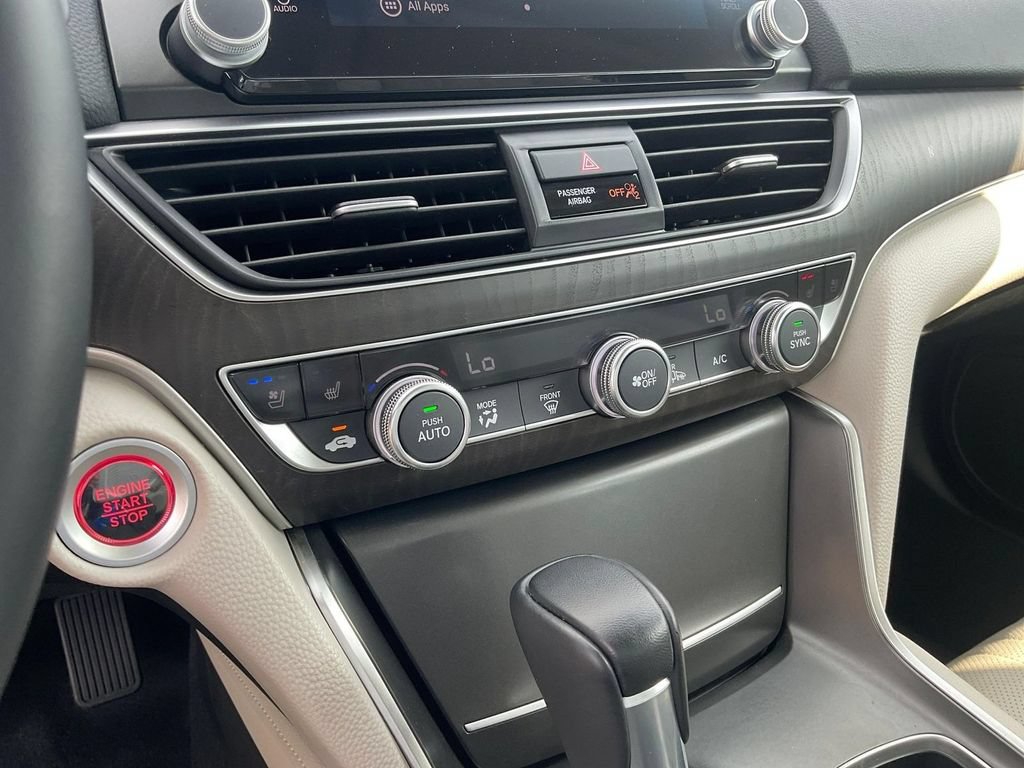 Certified 2018 Honda Accord Touring image 21