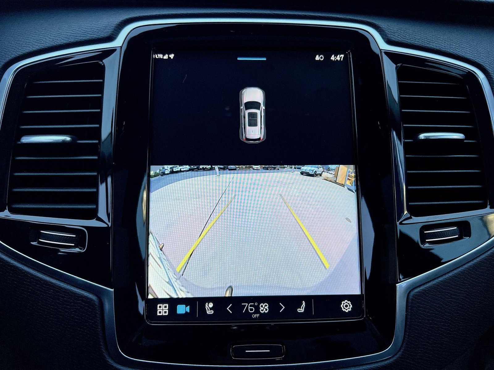 Certified 2023 Volvo XC90 B6 Plus image 19