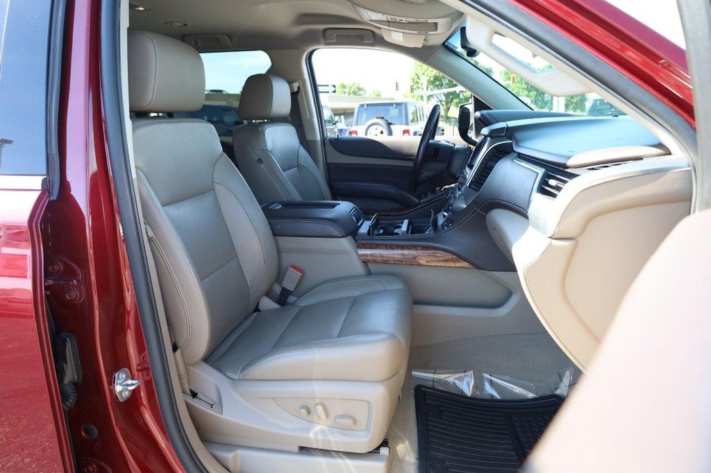 Used 2020 Chevrolet Suburban Premier AWD/4WD image 27