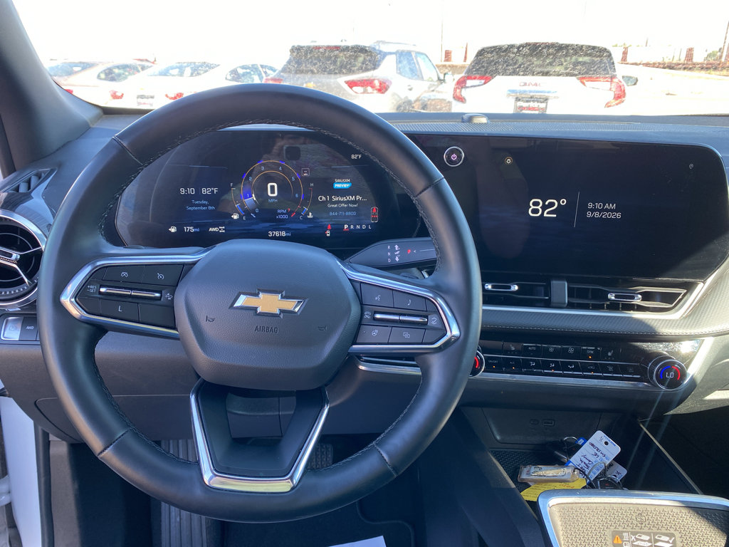 Used 2025 Chevrolet Equinox LT w/ Convenience Package II AWD/4WD image 9