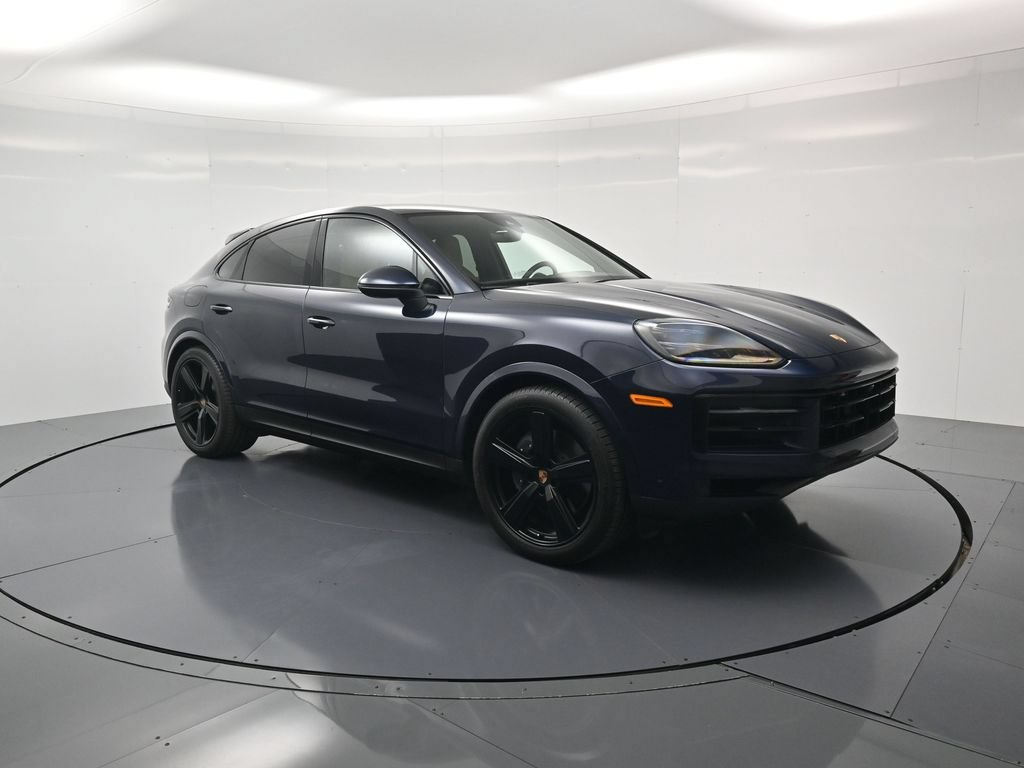 Certified 2025 Porsche Cayenne Coupe AWD/4WD image 46