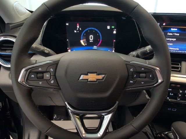 New 2026 Chevrolet Trax LT w/ LT Convenience Package FWD image 17