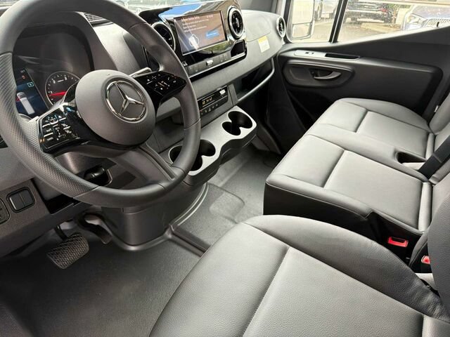 New 2026 Mercedes-Benz Sprinter 2500 image 10