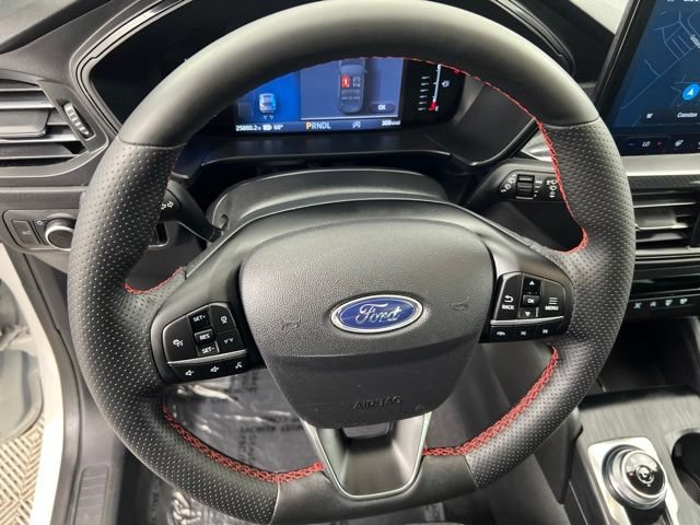 Used 2023 Ford Escape ST-Line w/ Tech Pack #1 AWD/4WD image 19