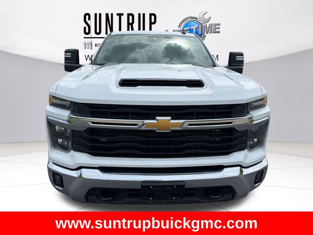 Used 2024 Chevrolet Silverado 2500 LT w/ Convenience Package image 10