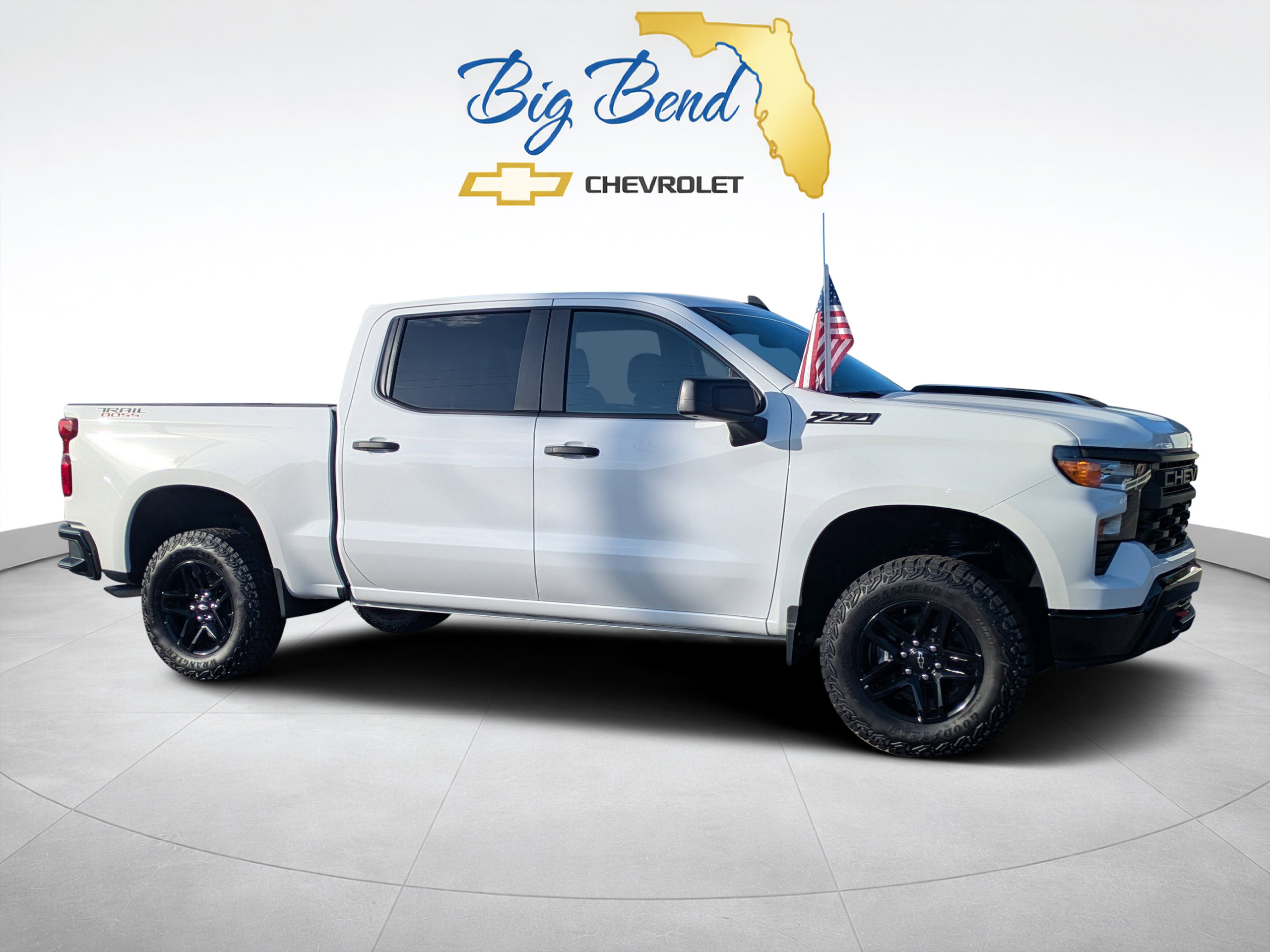 New 2026 Chevrolet Silverado 1500 Custom Trail Boss w/ LPO, Dark Essentials Package AWD/4WD image 1