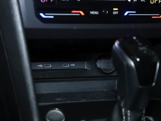 Used 2024 Volkswagen Tiguan SE FWD image 29