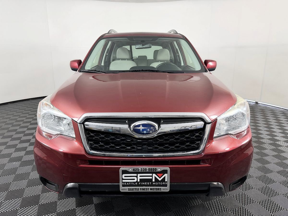 Used 2015 Subaru Forester 2.5i Premium w/ All-Weather Package AWD/4WD image 4