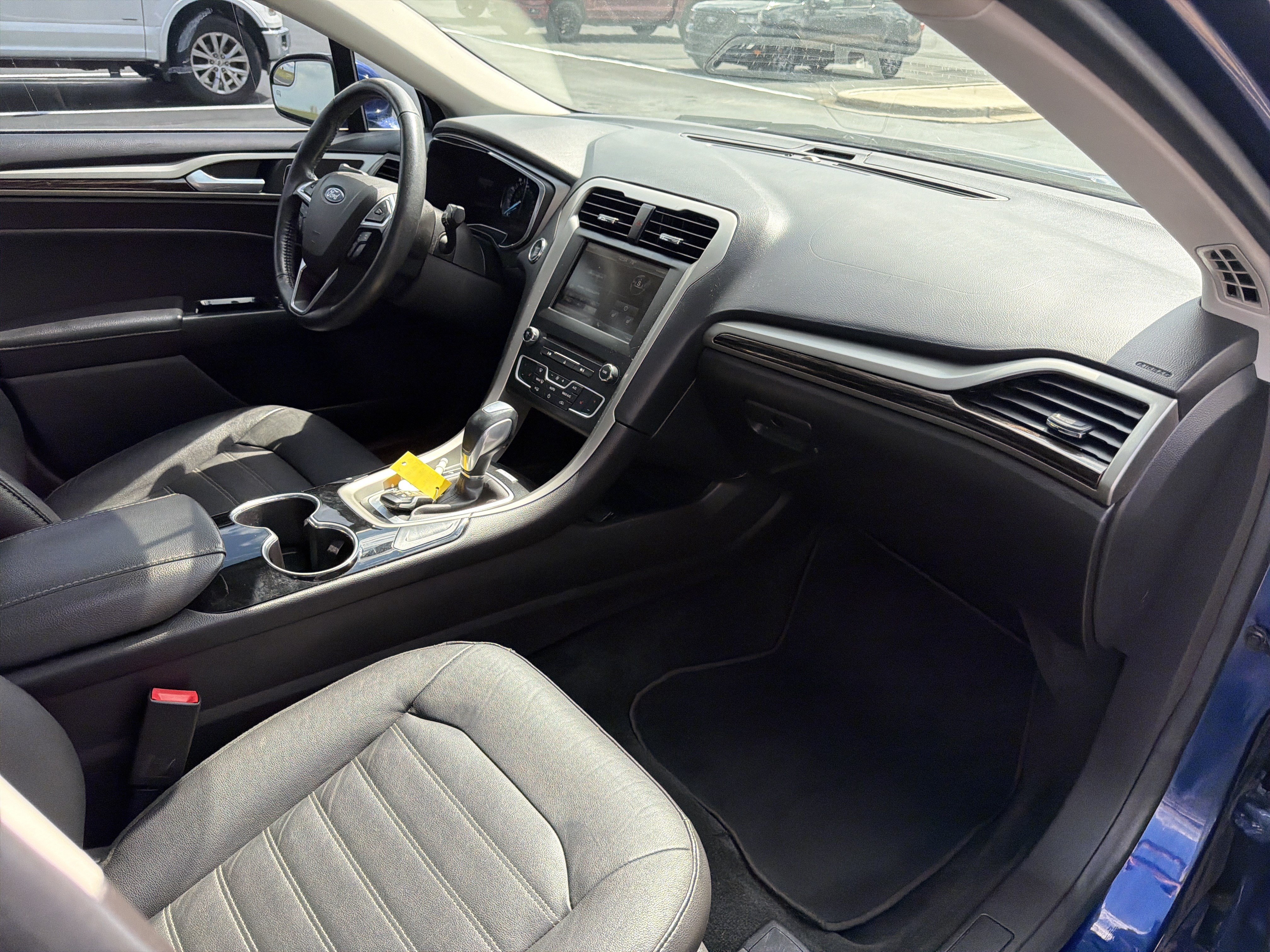 Used 2016 Ford Fusion SE w/ Equipment Group 202A FWD image 42