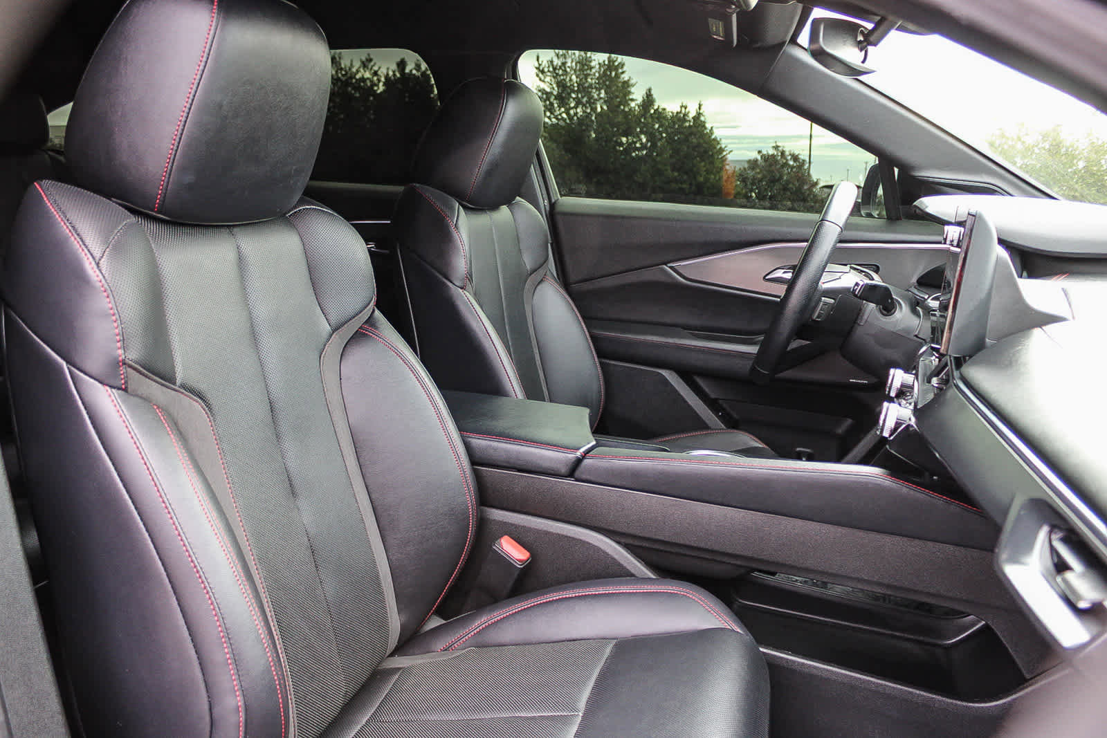 Used 2024 Acura ZDX A-Spec image 16