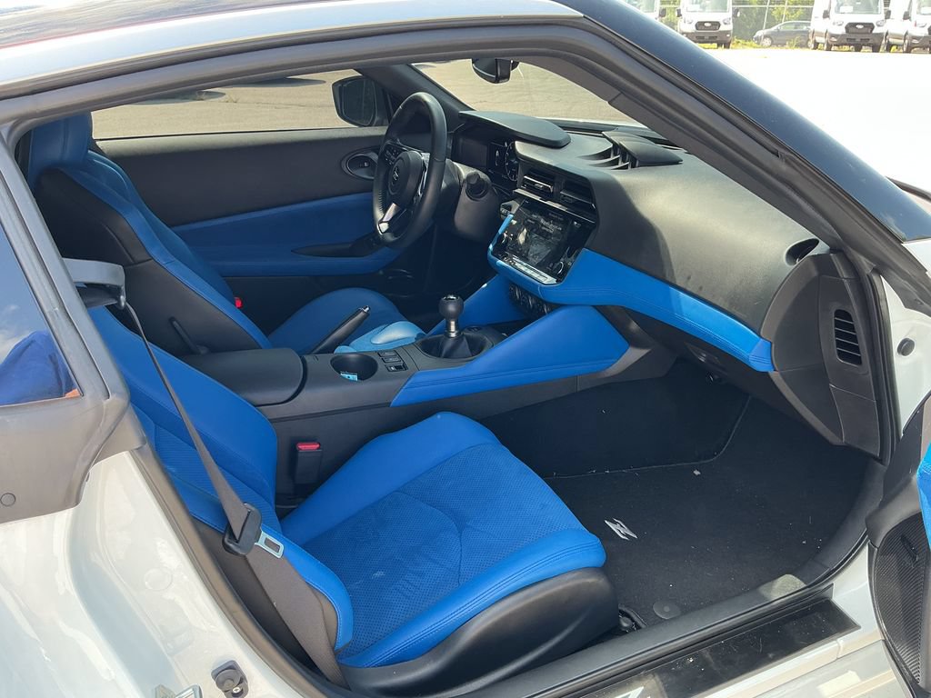 Used 2024 Nissan Z Performance w/ Floor Mat Package RWD image 19