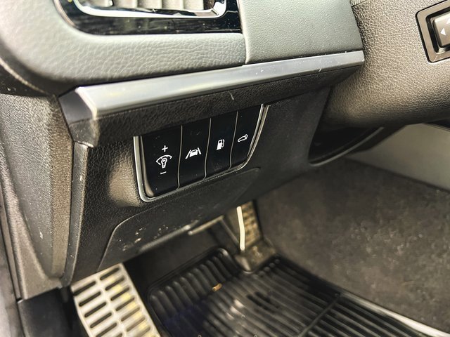 Used 2022 Kia Stinger GT2 image 14