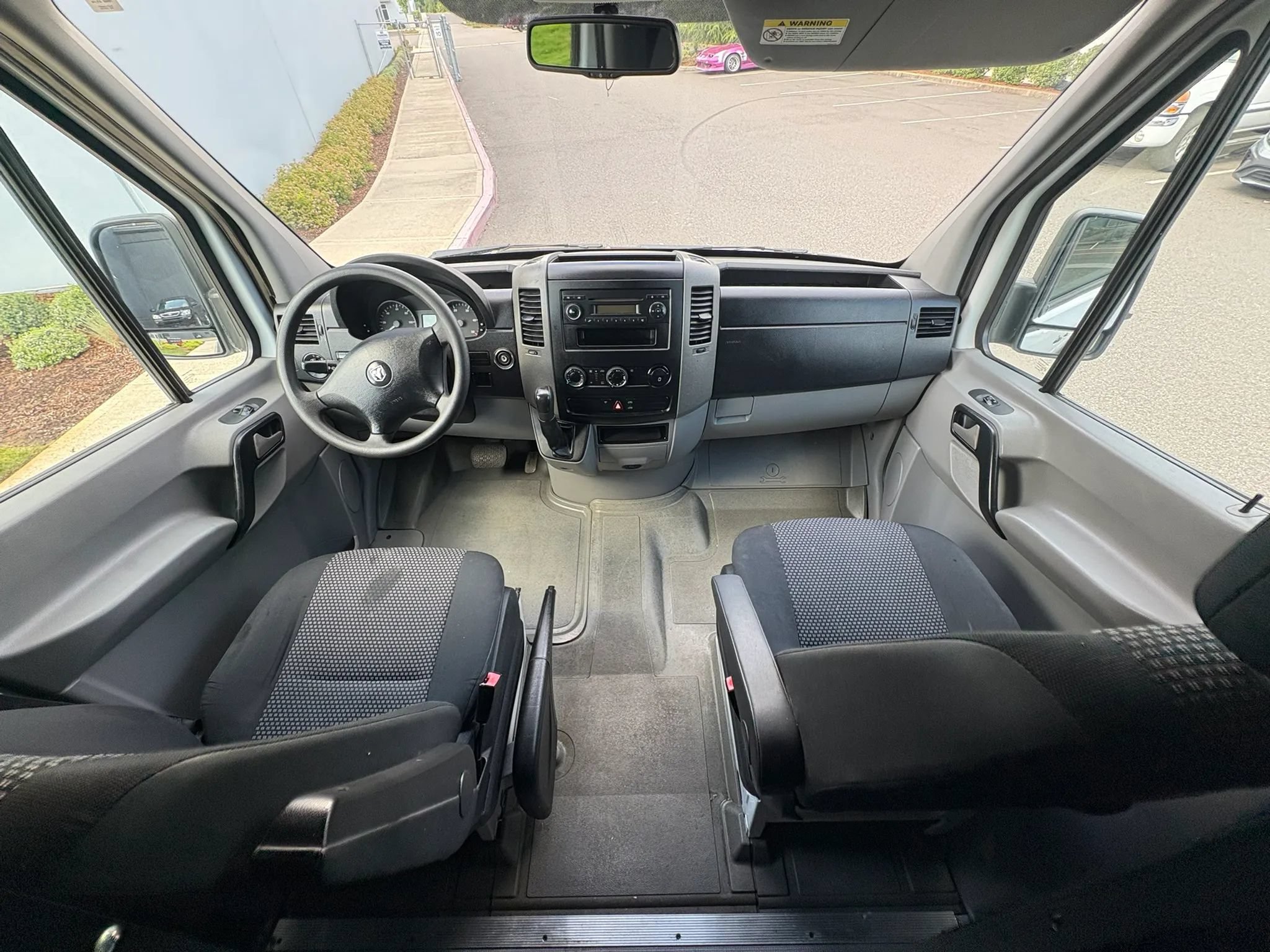 Used 2007 Dodge Sprinter 2500 RWD image 26