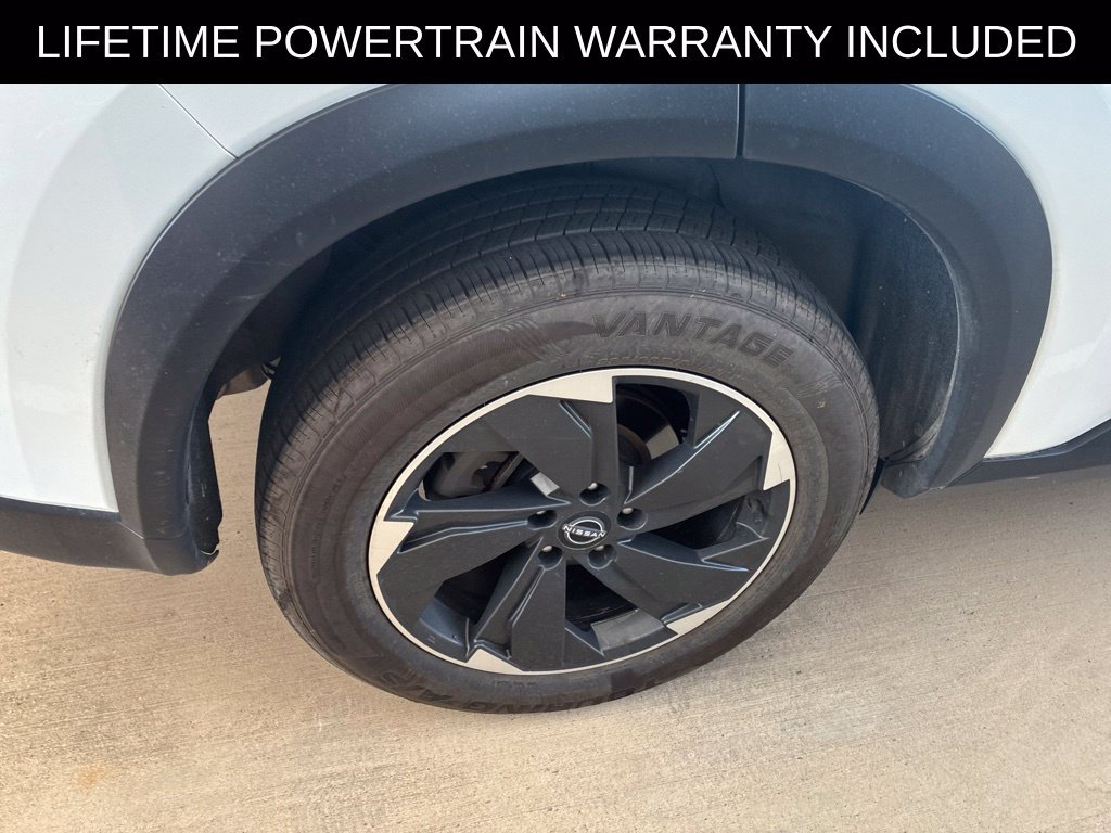 Used 2024 Nissan Rogue SV AWD/4WD image 10