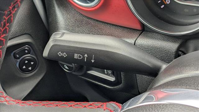 Used 2023 Jeep Gladiator Rubicon w/ Cold Weather Group image 15