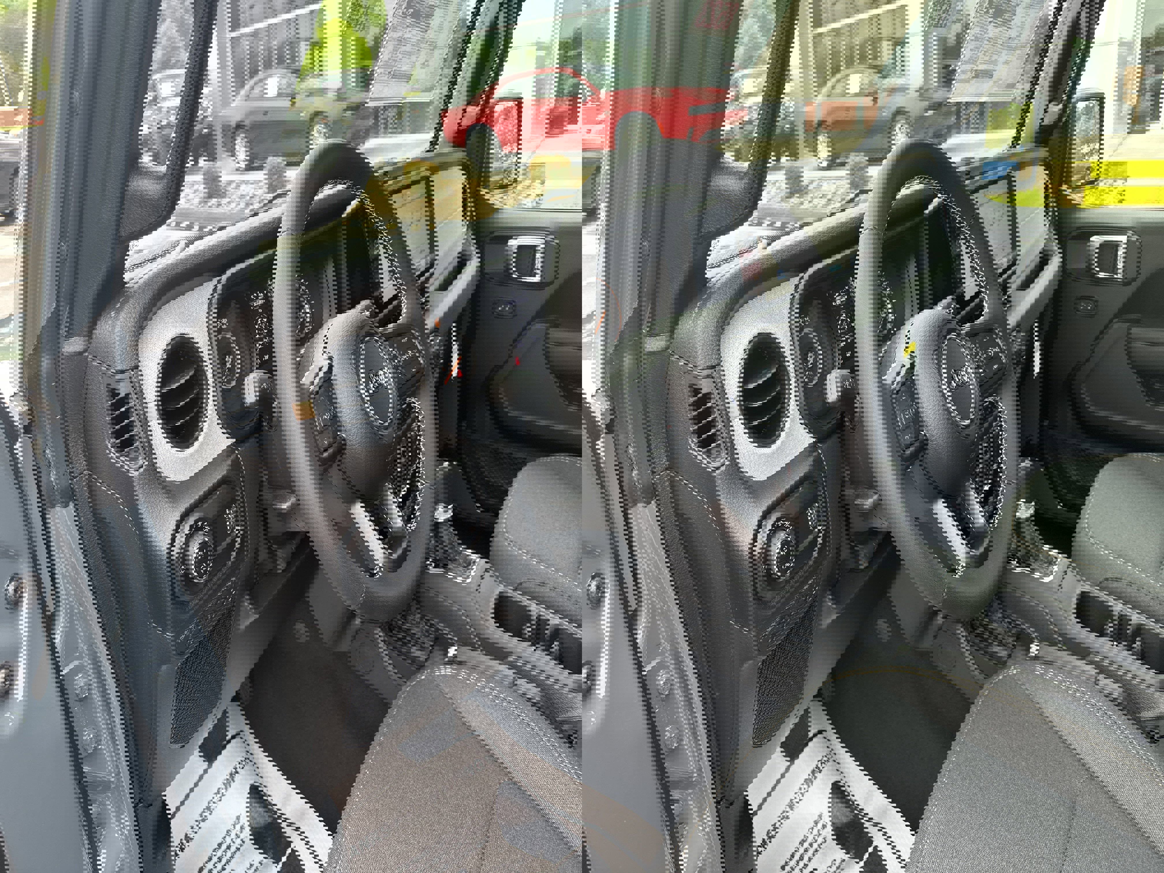 New 2025 Jeep Gladiator Sport image 16