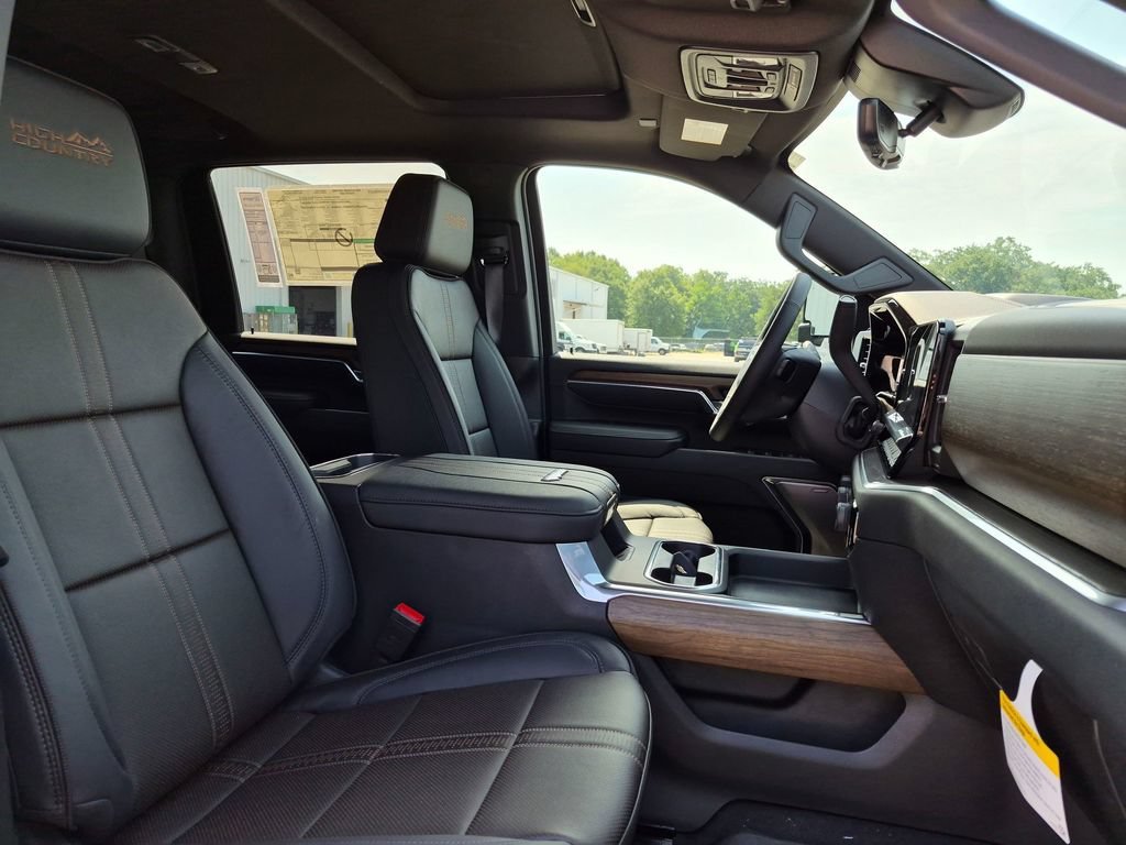 New 2026 Chevrolet Silverado 2500 High Country w/ High Country Premium Package AWD/4WD image 32