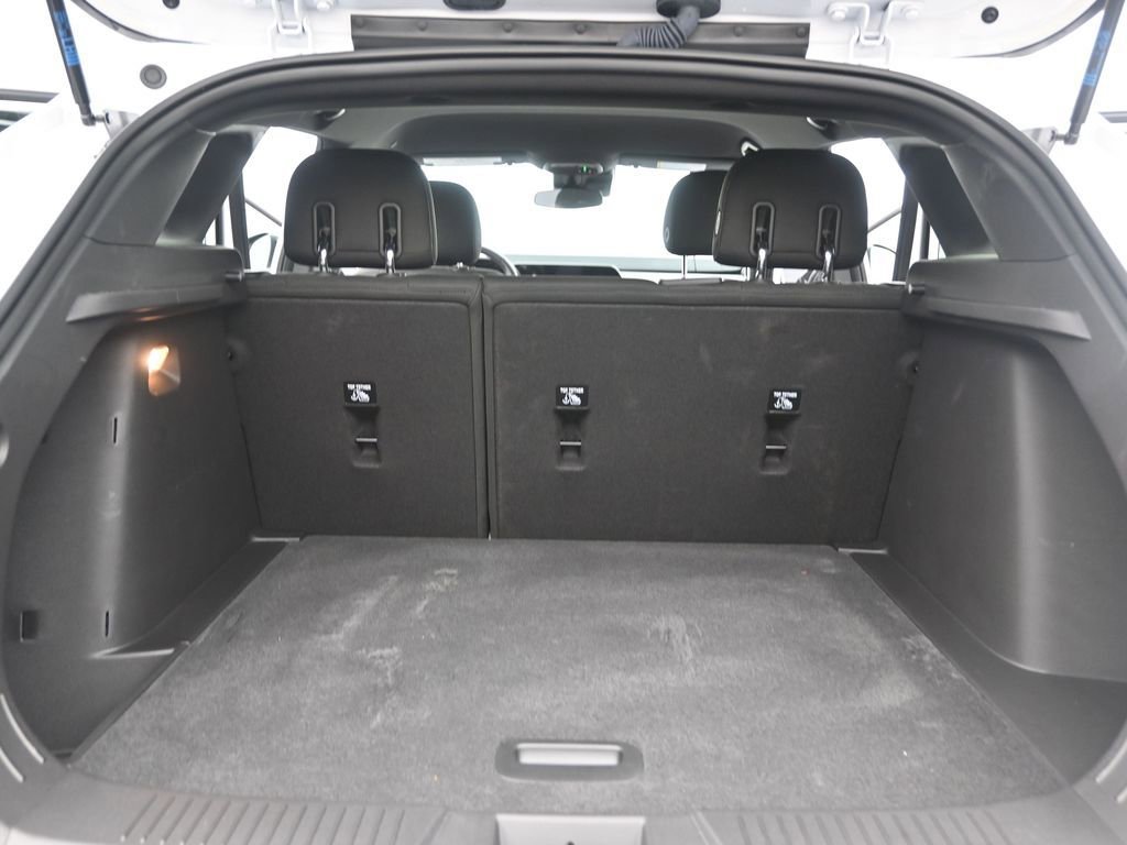 Used 2025 Chevrolet Trax RS w/ Driver Confidence Package image 19