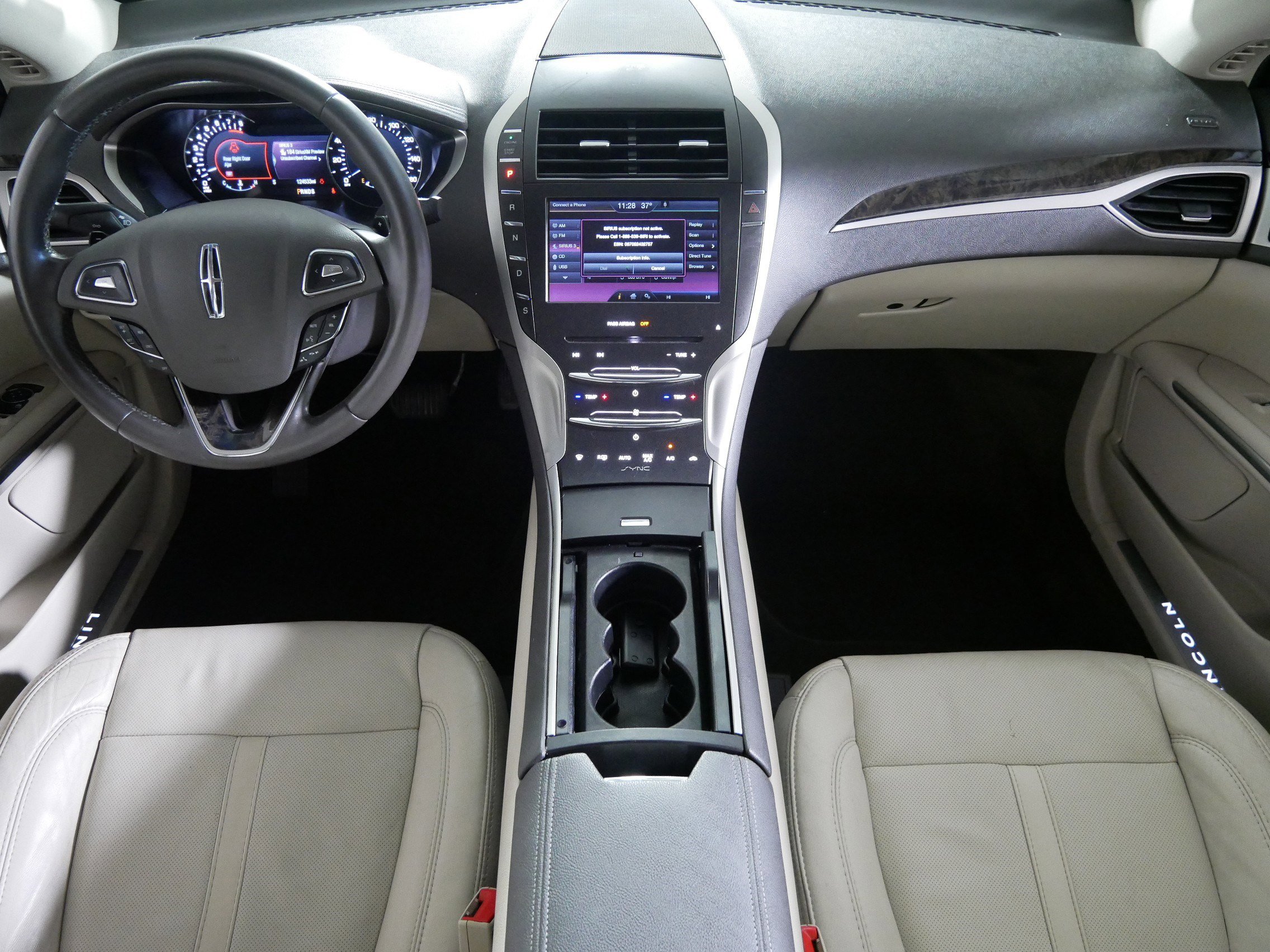 Used 2016 Lincoln MKZ w/ Equipment Group 300A Reserve image 10