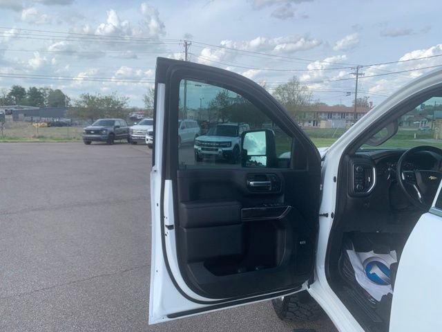 Used 2023 Chevrolet Silverado 2500 LTZ w/ LTZ Plus Package AWD/4WD image 9