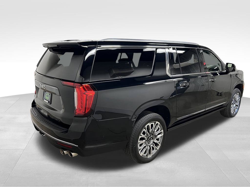 Certified 2023 GMC Yukon XL Denali Ultimate AWD/4WD image 5