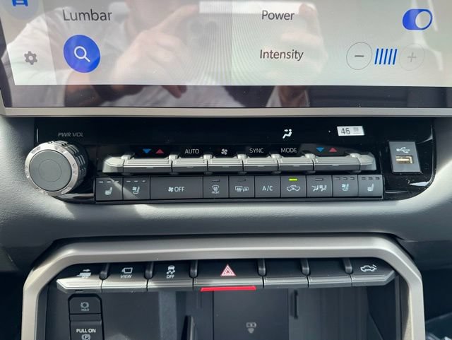 New 2026 Toyota Tundra Platinum AWD/4WD image 17