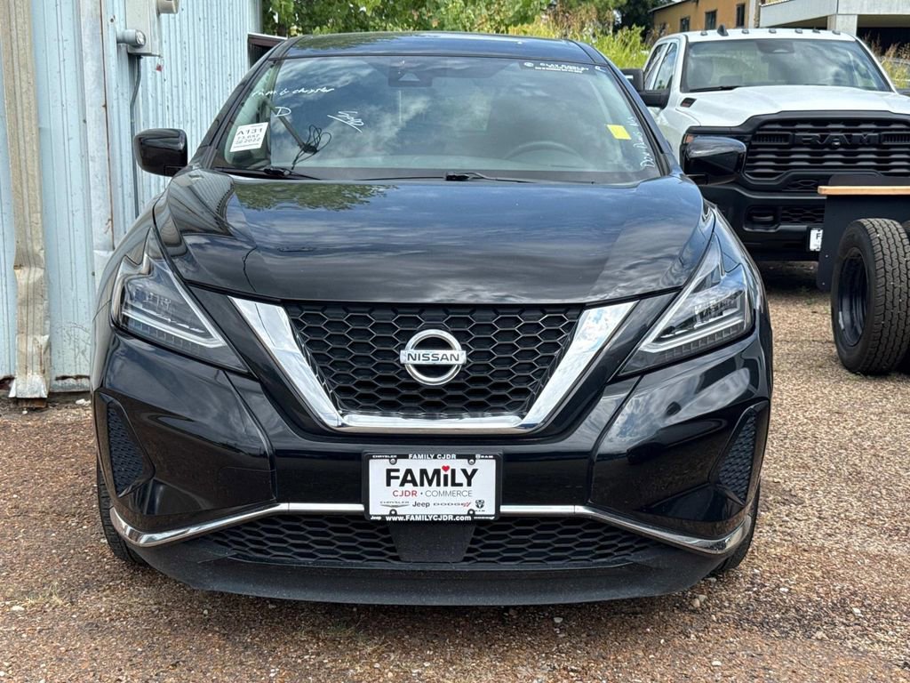 Used 2022 Nissan Murano S image 2
