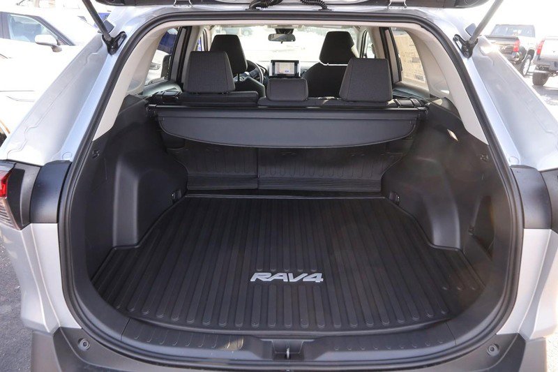 New 2025 Toyota RAV4 LE image 7