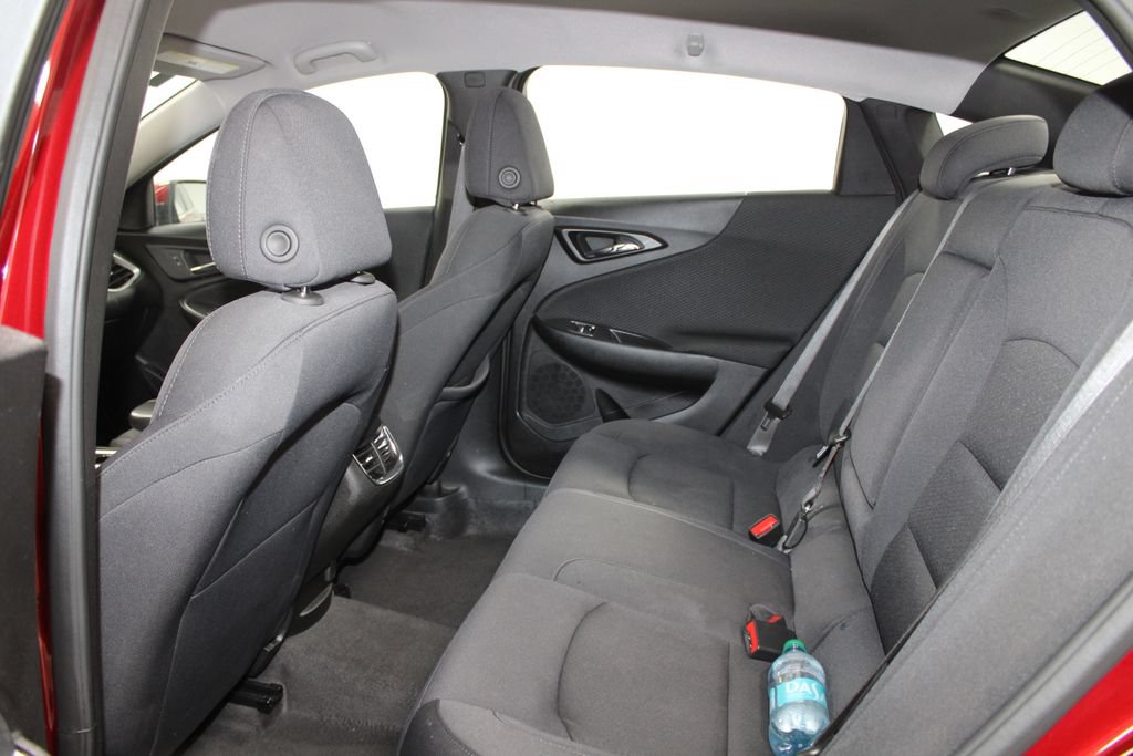 Used 2025 Chevrolet Malibu LT FWD image 17