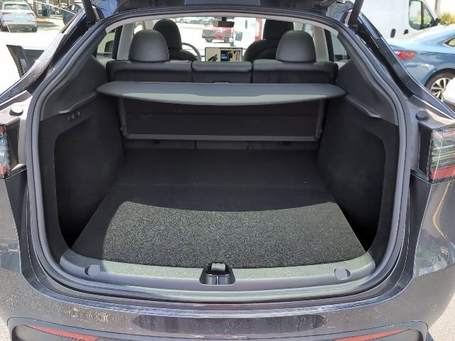 Used 2024 Tesla Model Y Performance image 25