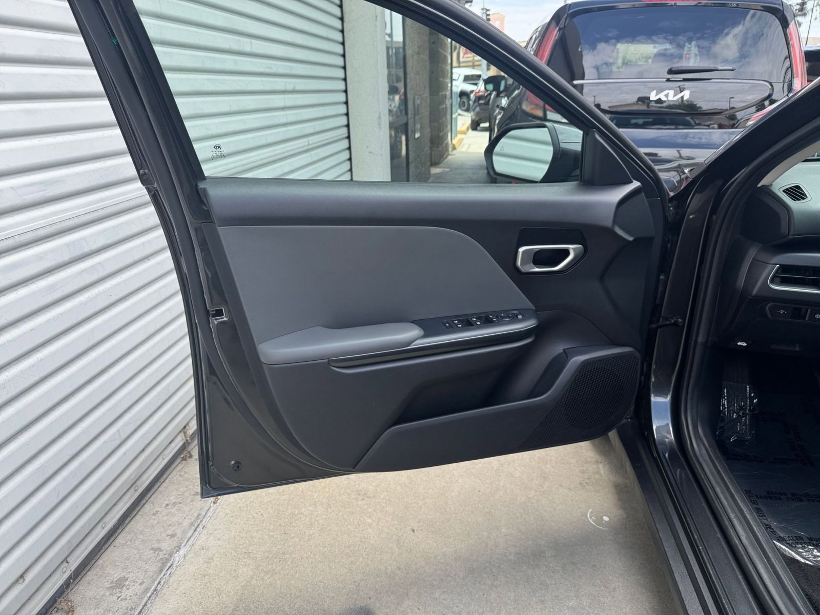 Used 2025 Kia K4 FWD image 18