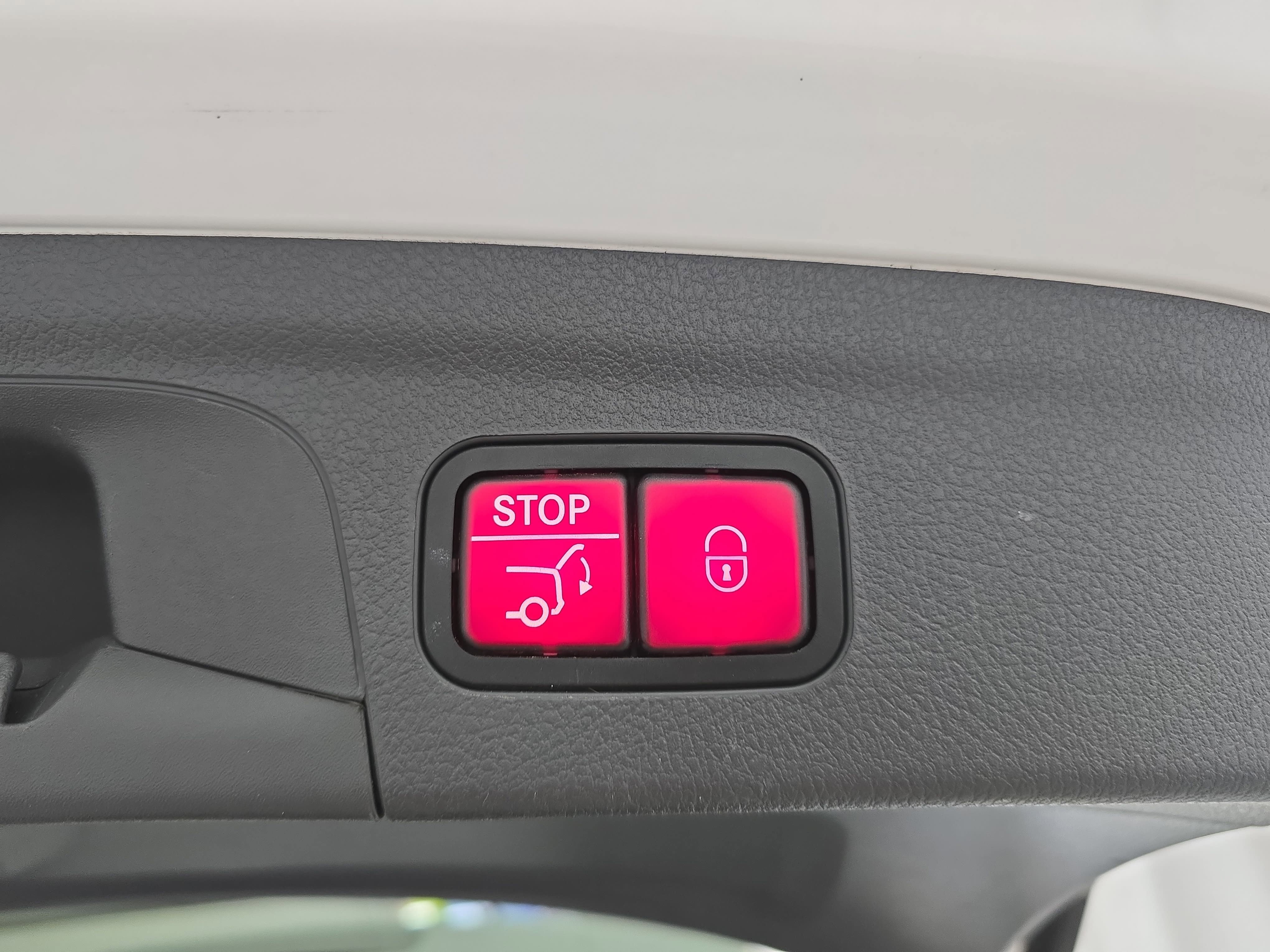 Certified 2020 Mercedes-Benz GLE 450 4MATIC image 13