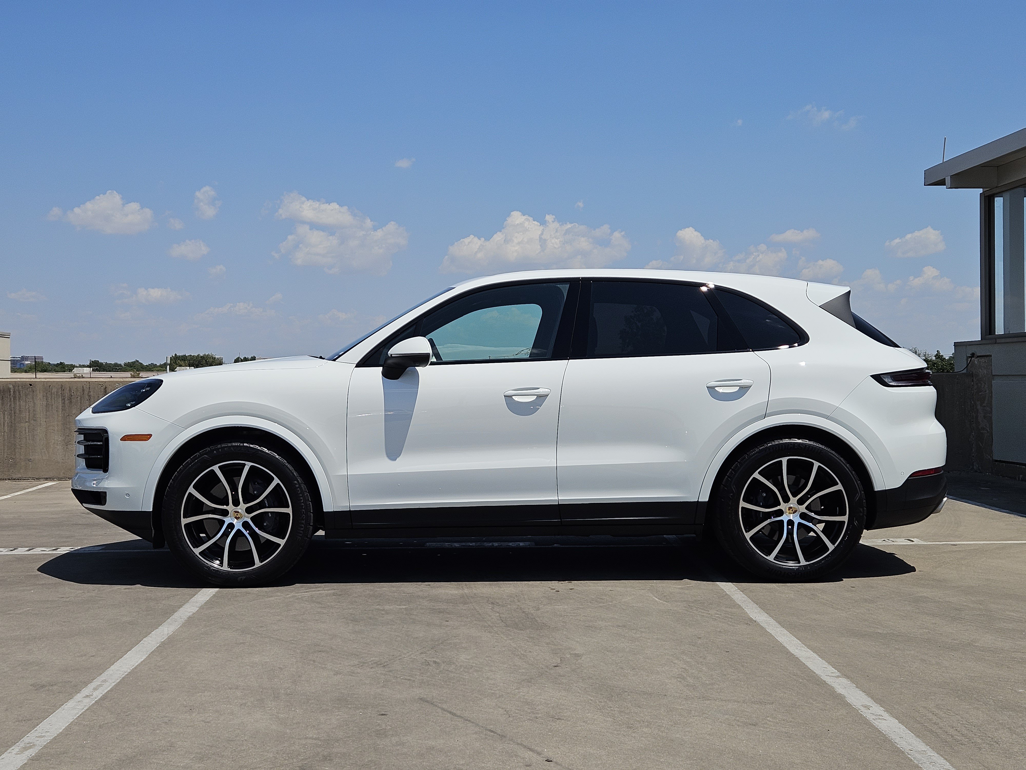 Certified 2024 Porsche Cayenne AWD/4WD image 2