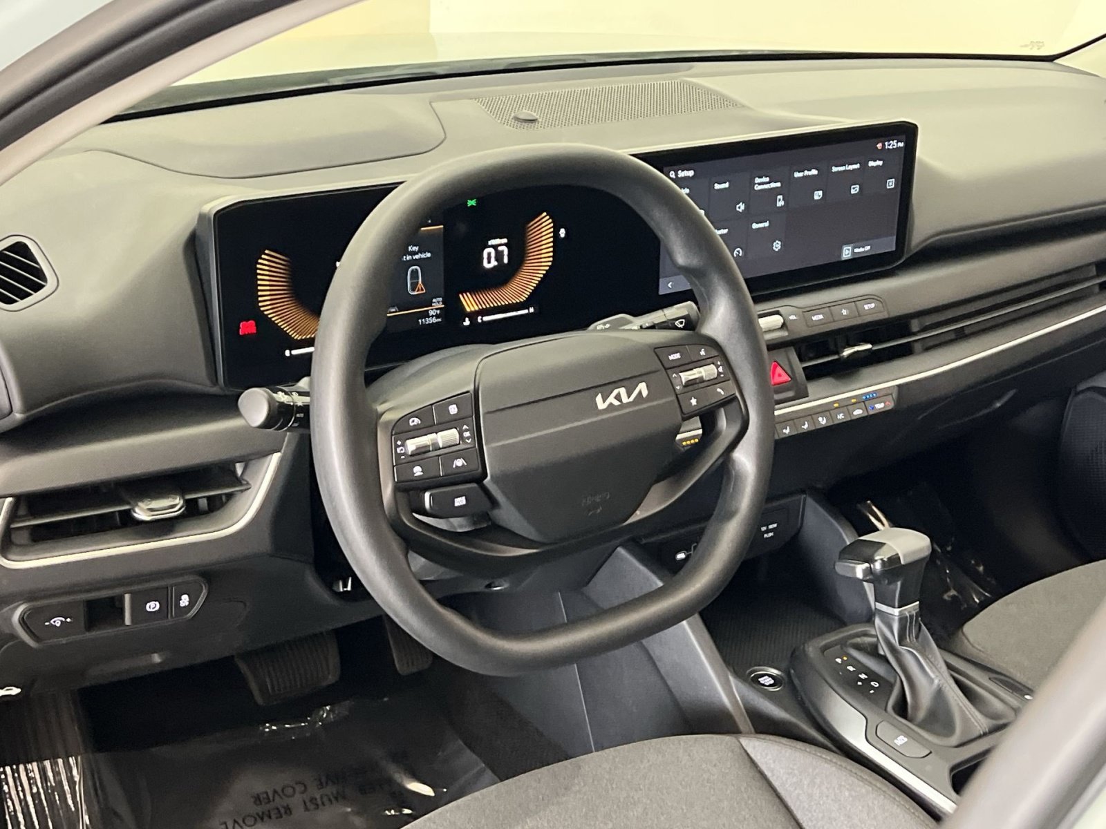 Used 2025 Kia K4 FWD image 15