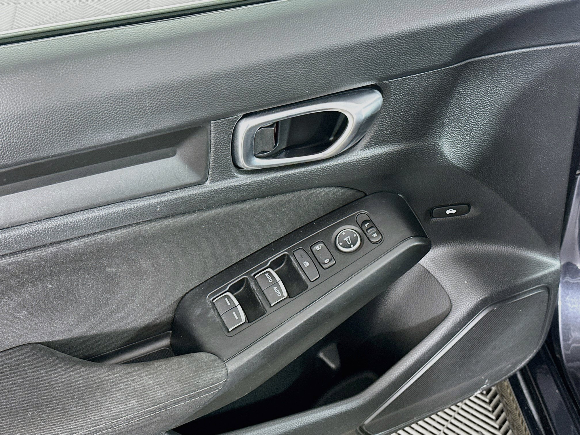 Used 2025 Honda Civic LX image 15