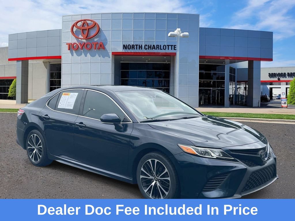 Used 2020 Toyota Camry SE w/ Convenience Package