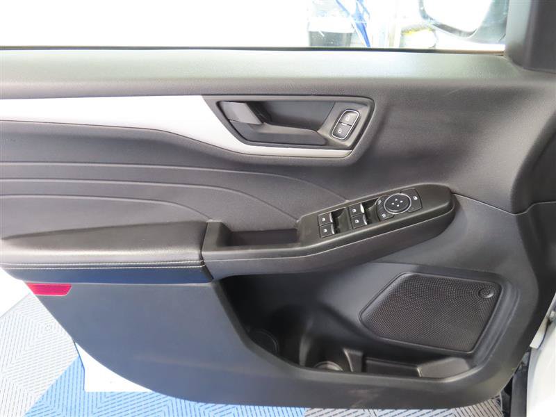 Used 2022 Ford Escape SE AWD/4WD image 12