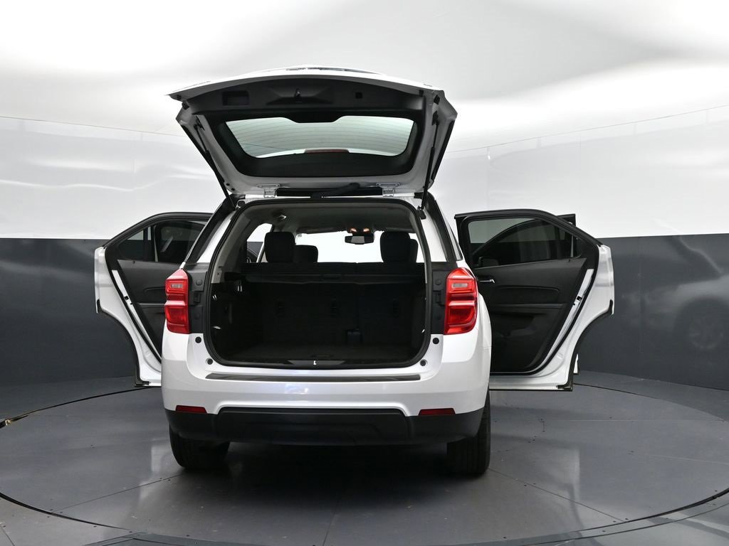 Used 2017 Chevrolet Equinox LT w/ Convenience Package image 52