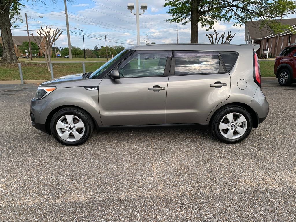 Used 2017 Kia Soul w/ Convenience Package image 6