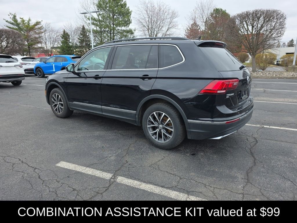 Used 2020 Volkswagen Tiguan SE w/ Panoramic Sunroof Package image 6