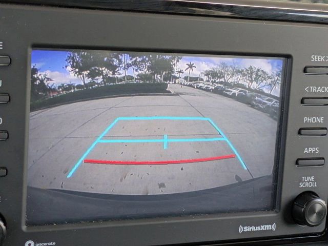 Used 2022 Toyota RAV4 XLE Premium image 29