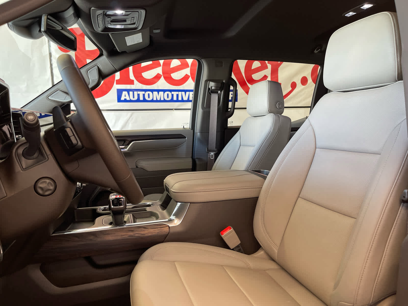 New 2026 GMC Sierra 1500 SLT w/ SLT Premium Plus Package image 17