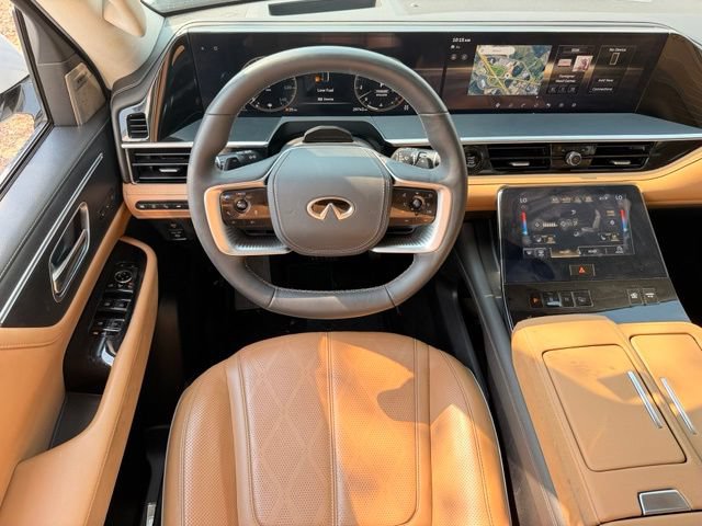 Used 2025 INFINITI QX80 Sensory w/ Exterior Package AWD/4WD image 18