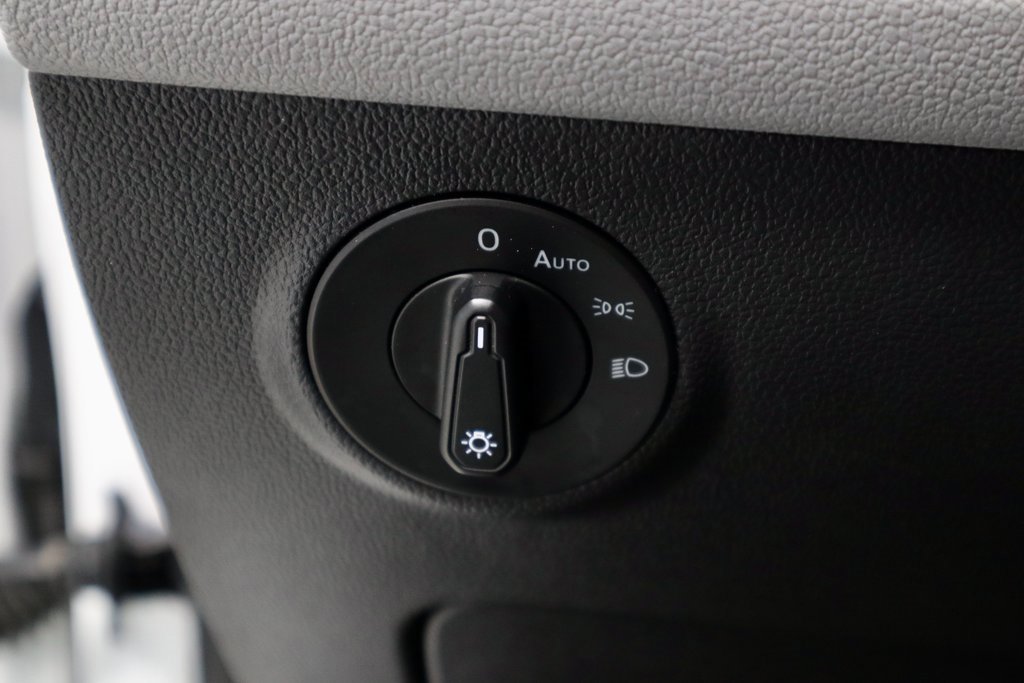 Used 2022 Volkswagen Taos S image 27