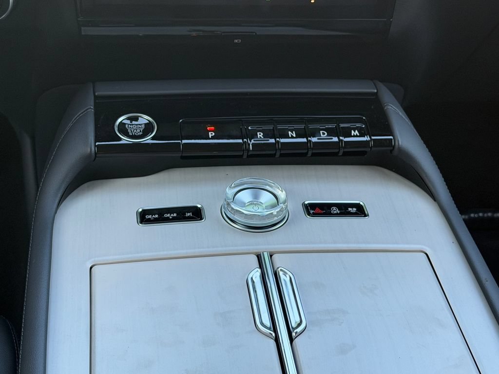 New 2027 Lincoln Navigator L Premier AWD/4WD image 11