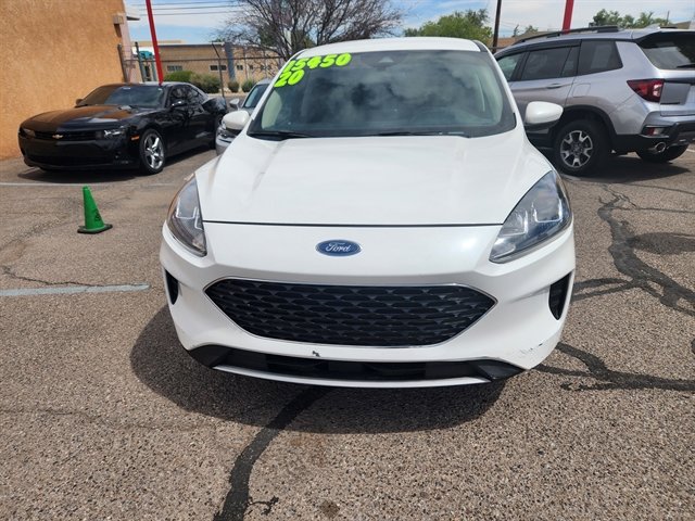 Used 2020 Ford Escape SE image 4