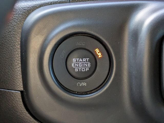 Used 2022 Jeep Gladiator Rubicon w/ Cold Weather Group image 34