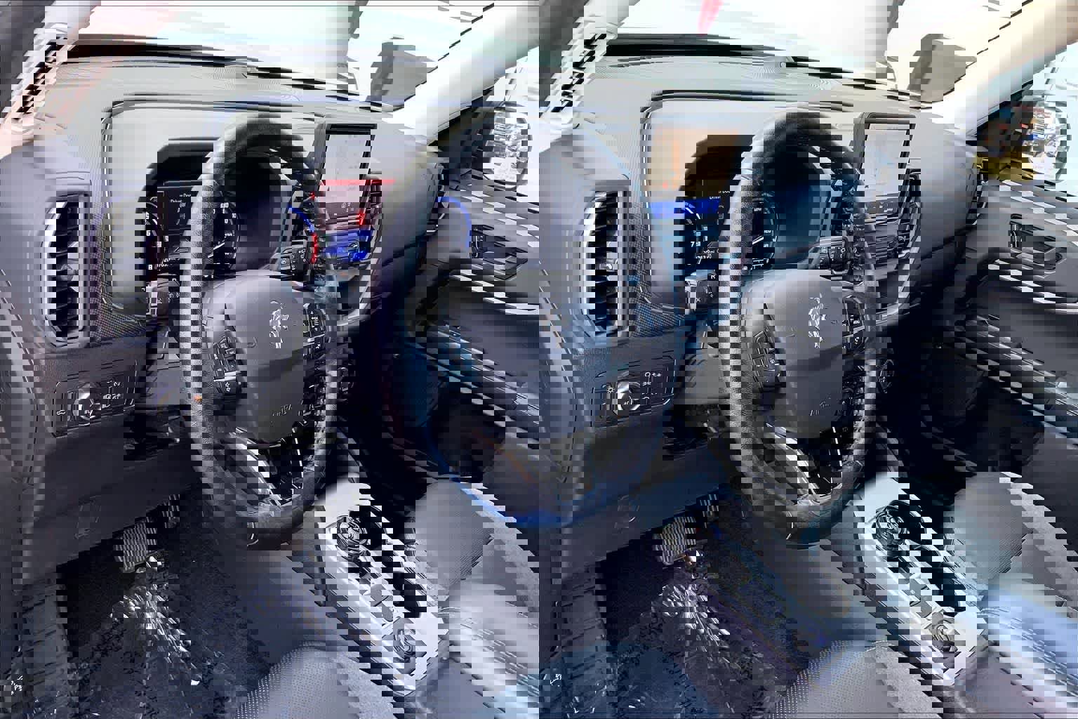 Used 2021 Ford Bronco Sport Outer Banks w/ Outer Banks Package (96D) image 3